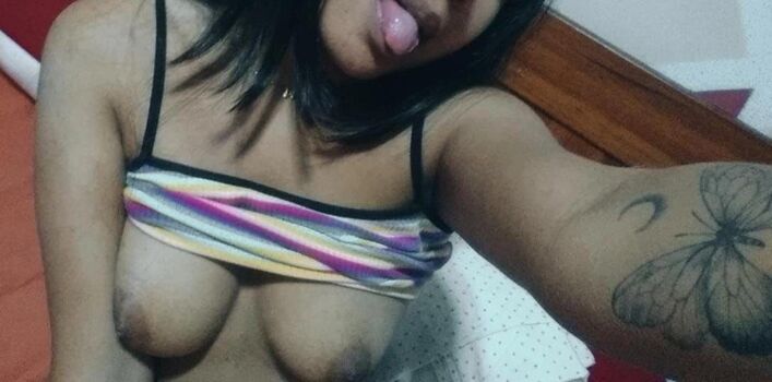 Full leaked Novinhas com peitos pequenos page private photo