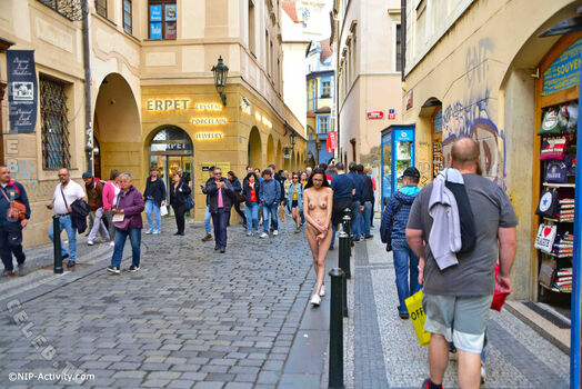 Full leaked Nude in public page private photo