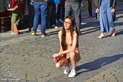 Full leaked Nude in public page private photo