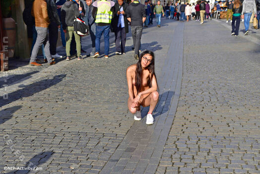 Full leaked Nude in public page private photo