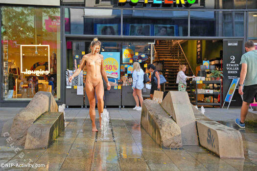 Full leaked Nude in public page private photo