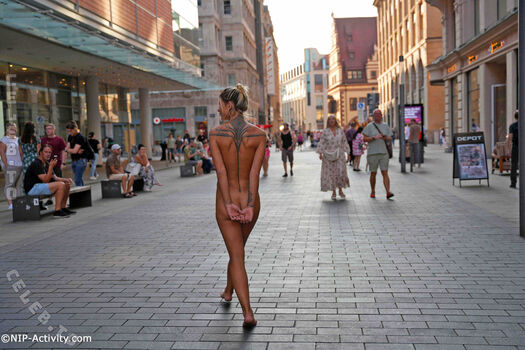 Full leaked Nude in public page private photo