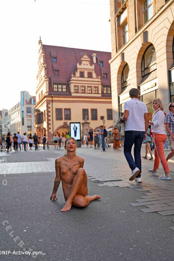 Full leaked Nude in public page private photo