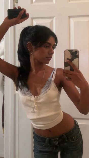 Leaked Jordyn jones / private photo viral onlyfans