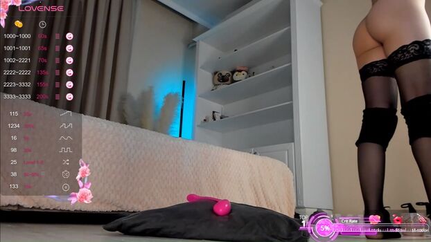 Full leaked Oda assuri private photo