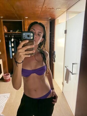 Full leaked Odette annable private photo