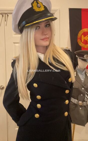 Full leaked Offizieramira private photo