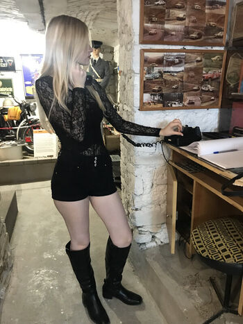 Full leaked Offizieramira private photo