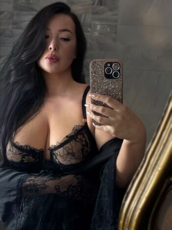 Full leaked Olartery private photo