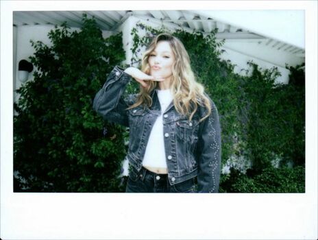 Full leaked Olivia holt private photo