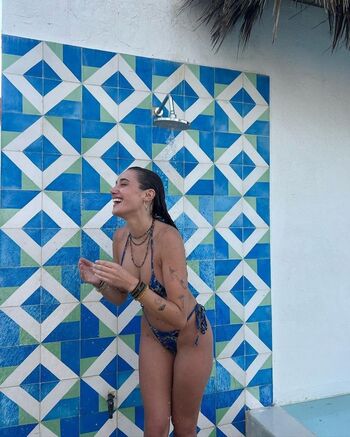 Full leaked Olivia o brien private photo