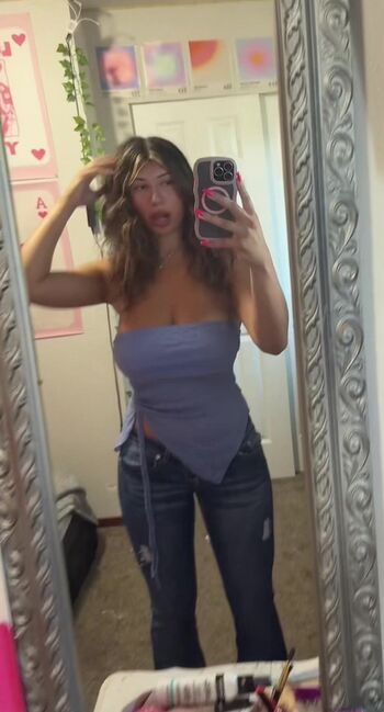 Full leaked Oliviax private photo