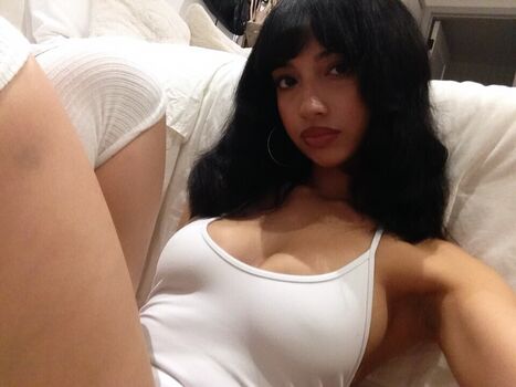 Full leaked Oliviaraynn private photo