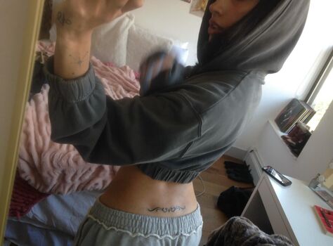 Full leaked Oliviaraynn private photo