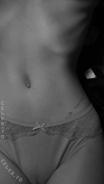 Full leaked Oliviashu private photo