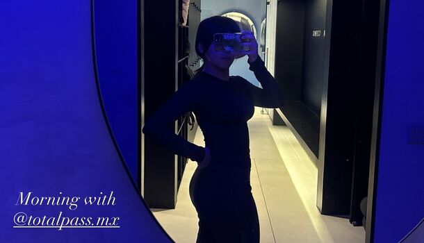 Full leaked Omly private photo