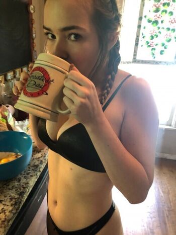 Full leaked Omgcosplay private photo
