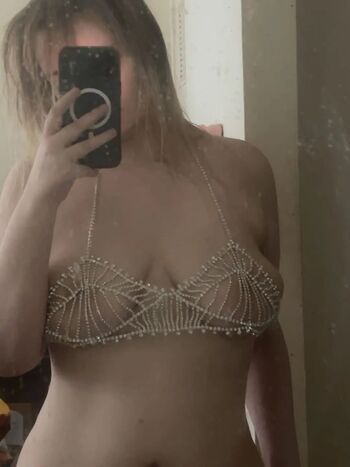 Full leaked Omgella private photo