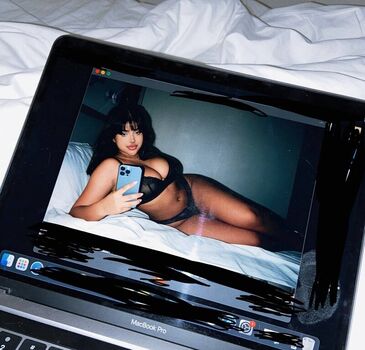 Full leaked Omglove private photo