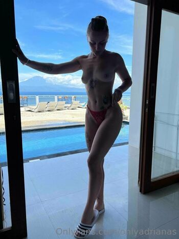 Full leaked Onlyadrianas private photo