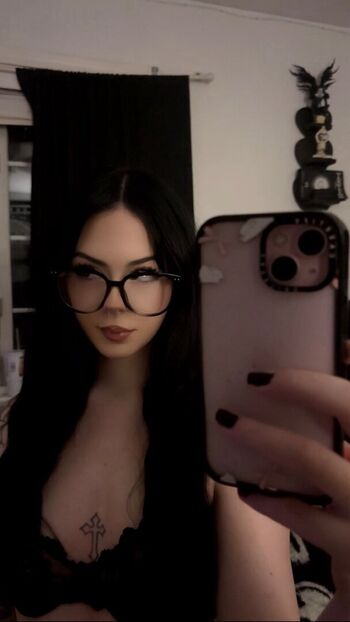 Full leaked Onlygothbitches page private photo