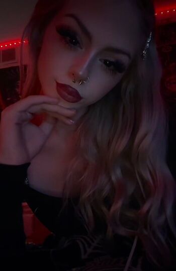 Full leaked Onlygothbitches private photo