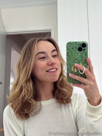 onlykimselfies