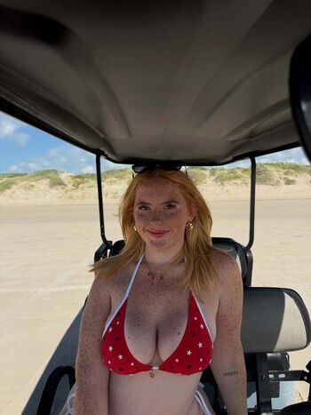 Full leaked Paigehenne private photo