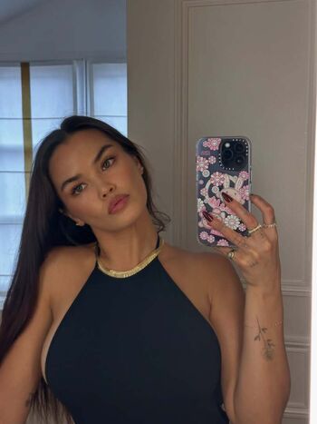 Full leaked Paris berelc page private photo
