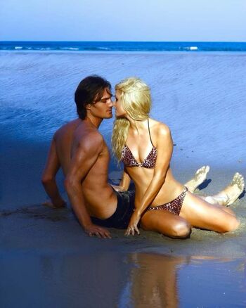 Full leaked Paris hilton private photo