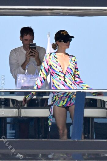 Full leaked Paris hilton page private photo