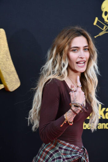 Full leaked Paris jackson  page private photo
