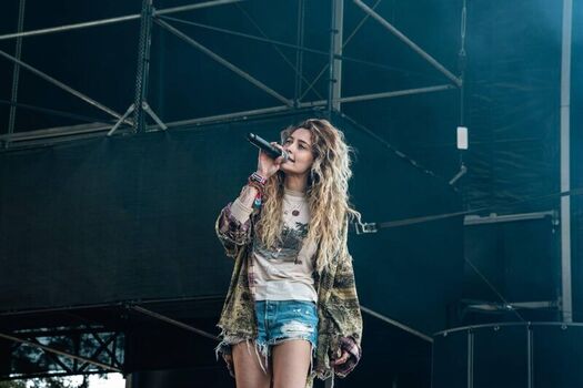 Full leaked Paris jackson private photo