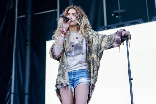 Full leaked Paris jackson private photo