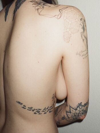 Full leaked Paris jackson private photo