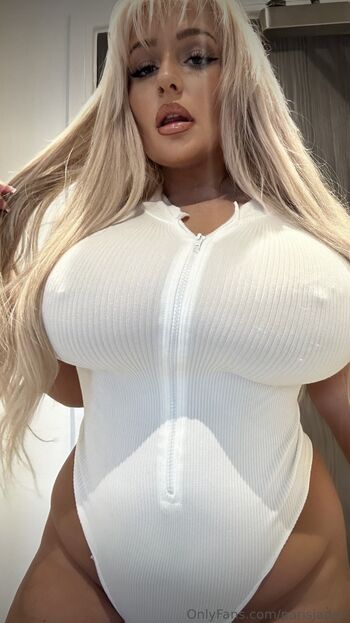 Full leaked Paris jade private photo