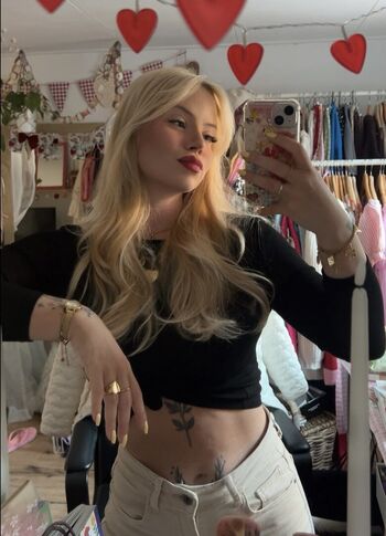 Full leaked Parmesanlover private photo