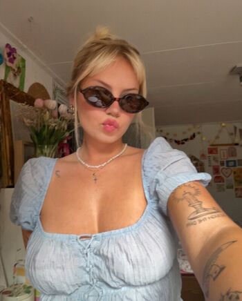 Full leaked Parmesanlover private photo