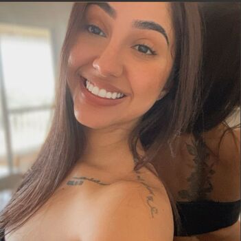 Paula Emanuelle Paixão Ferrari