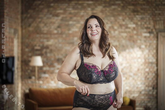 Full leaked Paula lambert private photo