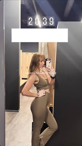 Full leaked Pavlikova private photo