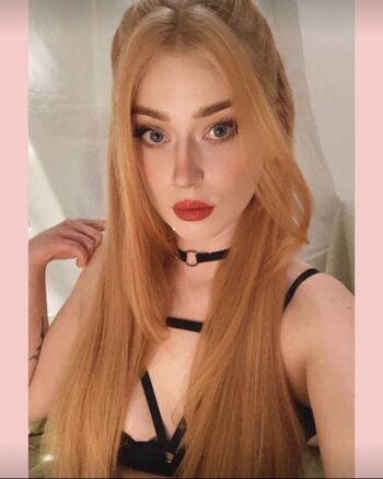 Full leaked Peachfuzz private photo