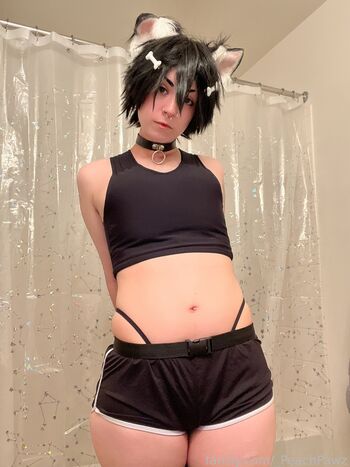 Full leaked Peachpawz private photo