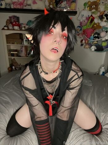 Full leaked Peachpawz private photo