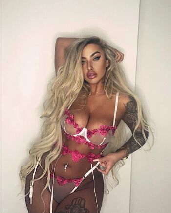 Full leaked Peachy goddess private photo