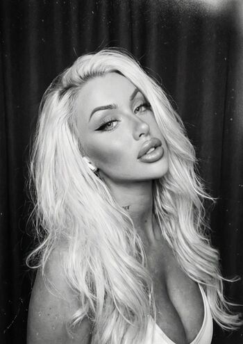 Full leaked Peachy goddess private photo