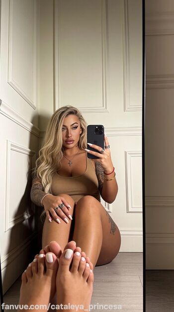 Full leaked Peachy goddess private photo