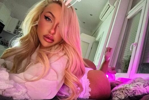 Full leaked Peachy goddess private photo