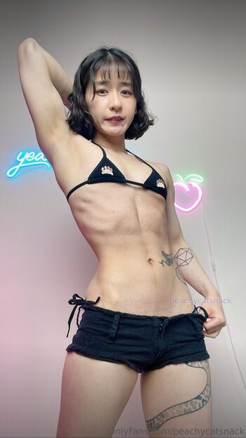 Peachycatsnack