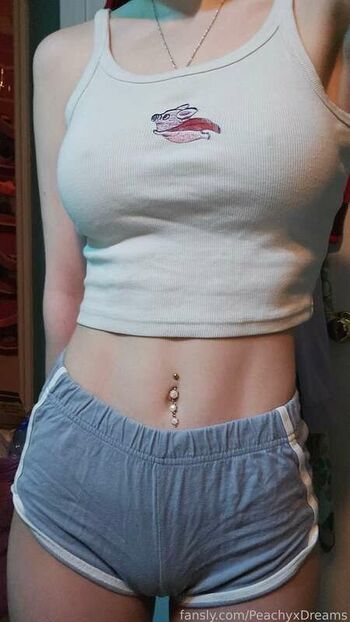 PeachyxDreams
